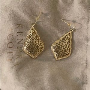 Kendra scott earrings